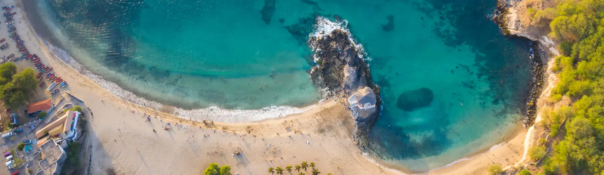 https://manabiviajes.com/viajes/assets/upload/p35.webp